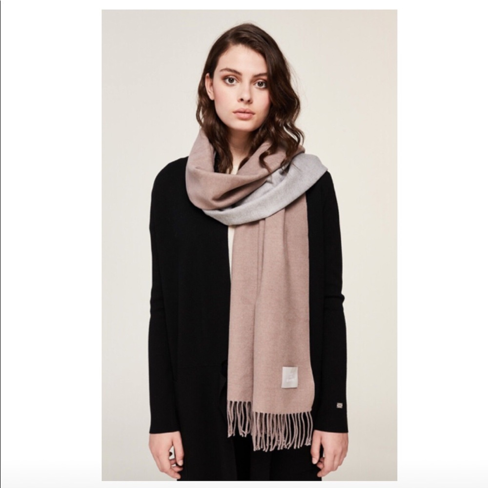 NEW Soia & Kyo Two-Tone Scarf in Taupe and Gray